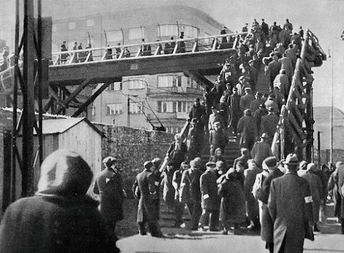 The bridge between the two ghettos in Jewish Warsaw