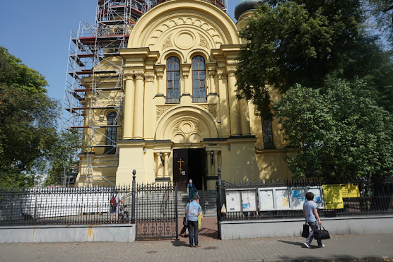 The churches in Warsaw also include orthodox Christianity