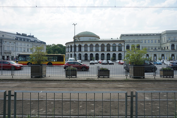 The former stock exchange building is located next to Metro Ratusz Arsenał