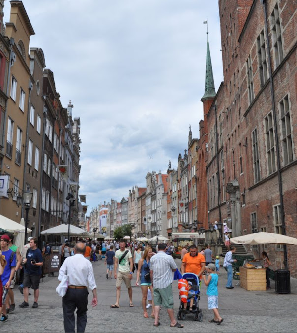 The main road in Gdansk old town