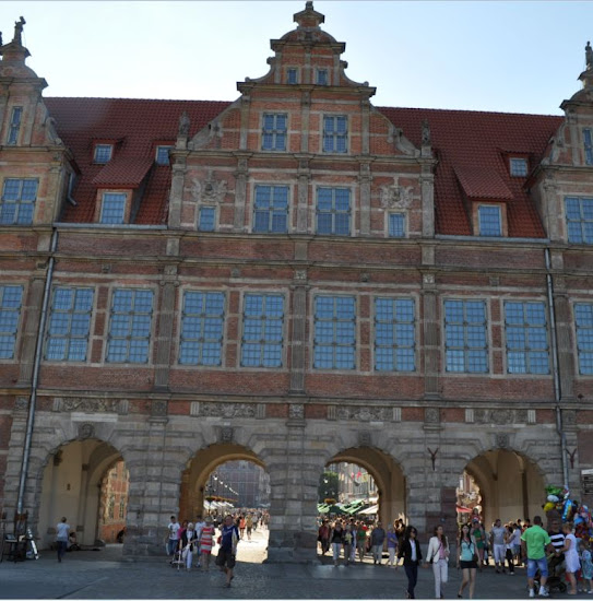 The green gate in Gdansk old town is an old - but never used for that purpose - royal castle