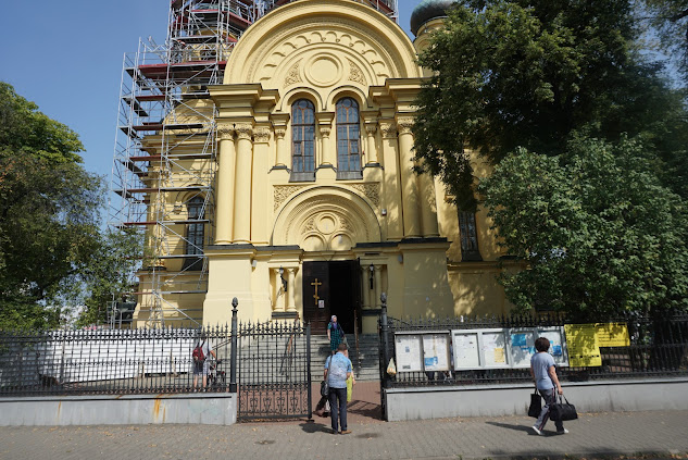 The orthodox cathedral next to metro Wilenski