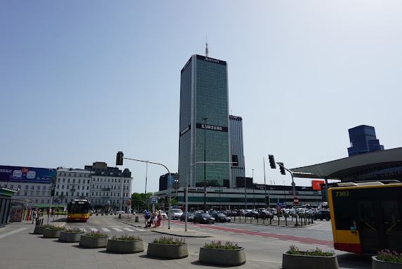 An iconic building in Warsaw after 1989