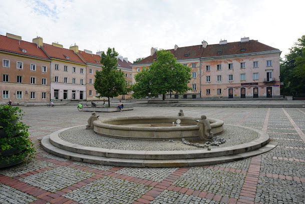 Mariensztat is found 5 minutes from Old Town Warsaw