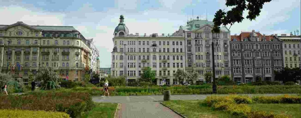 Communism in Warsaw tried to destroy the pre-war buildings